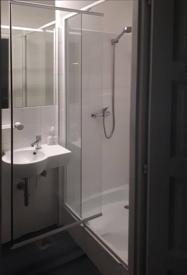 Modern Stylish 2 Bedroom Holiday Apartment Budapeste Exterior foto