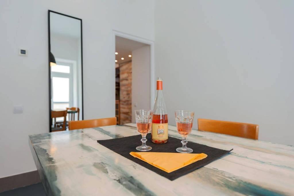 Modern Stylish 2 Bedroom Holiday Apartment Budapeste Exterior foto