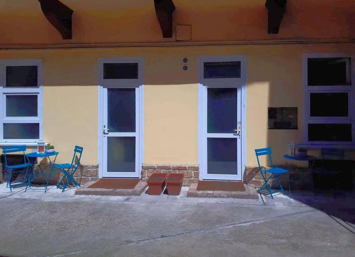 Modern Stylish 2 Bedroom Holiday Apartment Budapeste Exterior foto